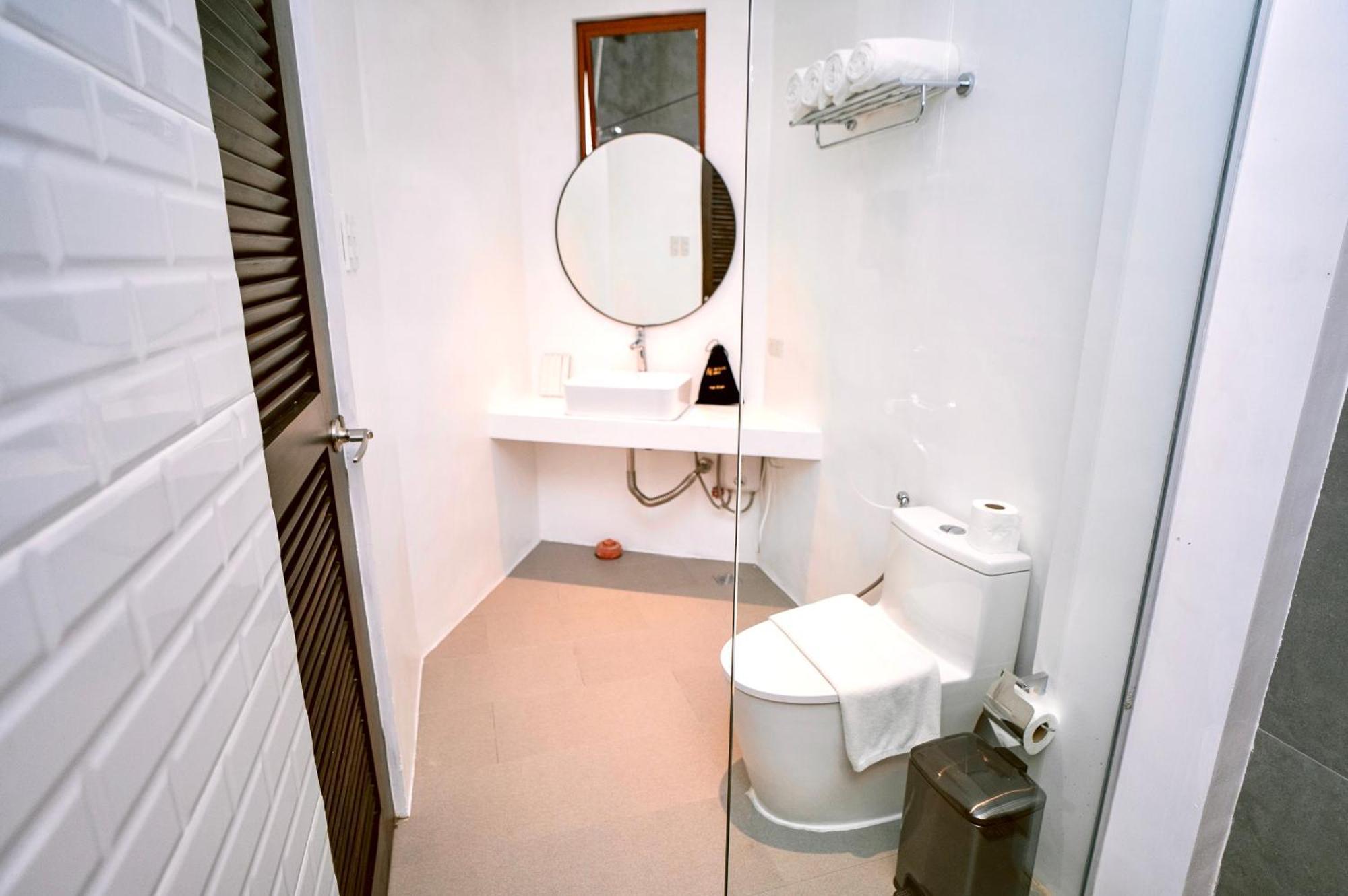 J Boutique Hotel El Nido Managed By H Hospitality Group Buitenkant foto